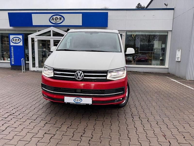 Gebraucht VW California California 204 PS (150 kW) 2018 Candyweiß / kirschrot Van