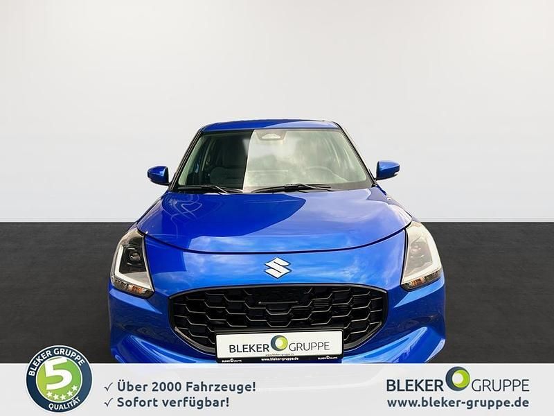 Frontier blue pearl Gebraucht 2024 Suzuki Swift Comfort Kleinwagen | 16.990 € (Fairer Preis) - Bild 1/4