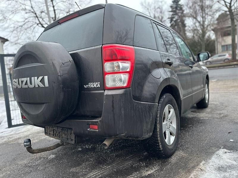 Usado Suzuki Vitara 129 HP (94 kW) 2014 Cinzento SUV