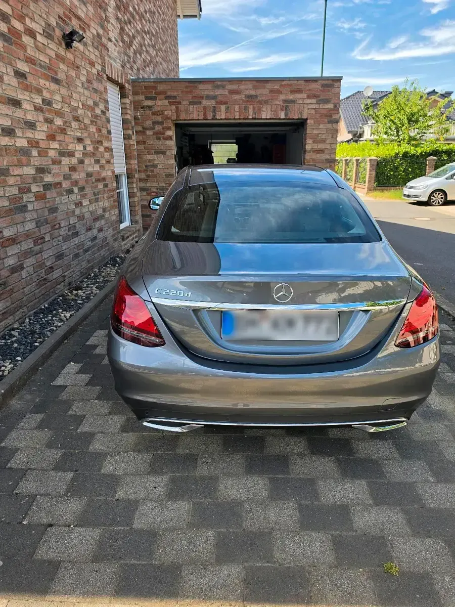 Gebraucht Mercedes 220 195 PS (143 kW) 2019 Grau Limousine