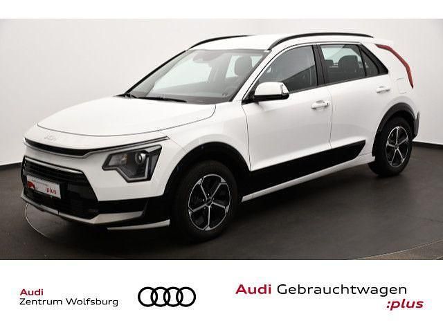 Schneeweiss Gebraucht 2023 Kia Niro Vision SUV | 27.590 € (Guter Preis) - Bild 1/4