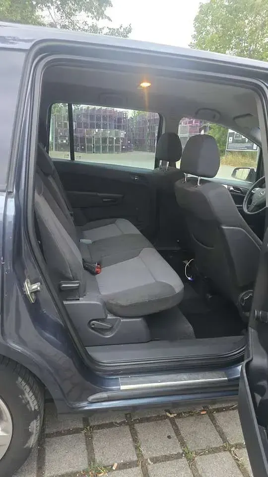 Gebraucht Opel Zafira 125 PS (91 kW) 2008 Grau Van / Kleinbus