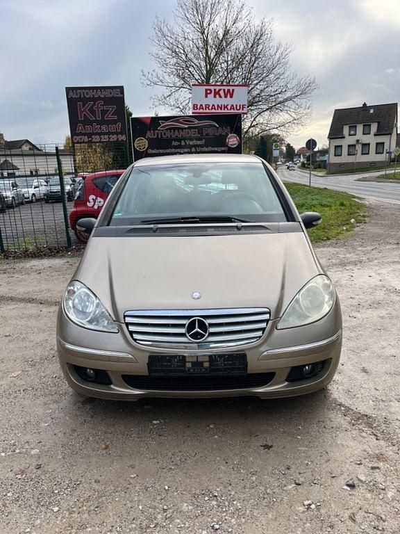 Gelb Gebraucht 2008 Mercedes A170 Limousine | 1.500 € (Superpreis) - Bild 1/4