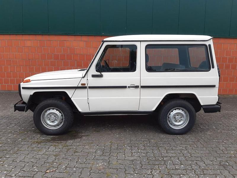 Gebraucht Mercedes G230 125 PS (91 kW) 1984 Weiß SUV