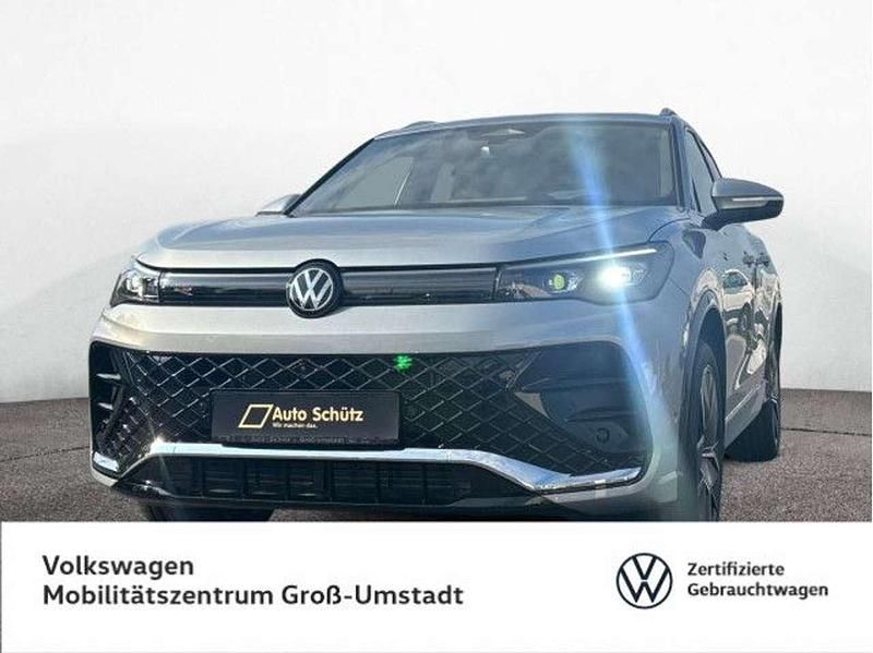 Oyster silver metallic sn 11 Neu 2025 VW Tiguan R-line SUV | 65.199 € (Teuer) - Bild 1/4