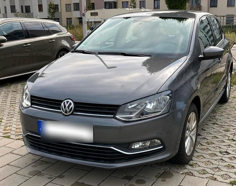 Gebraucht VW Polo 75 PS (55 kW) 2016 Grau Kleinwagen