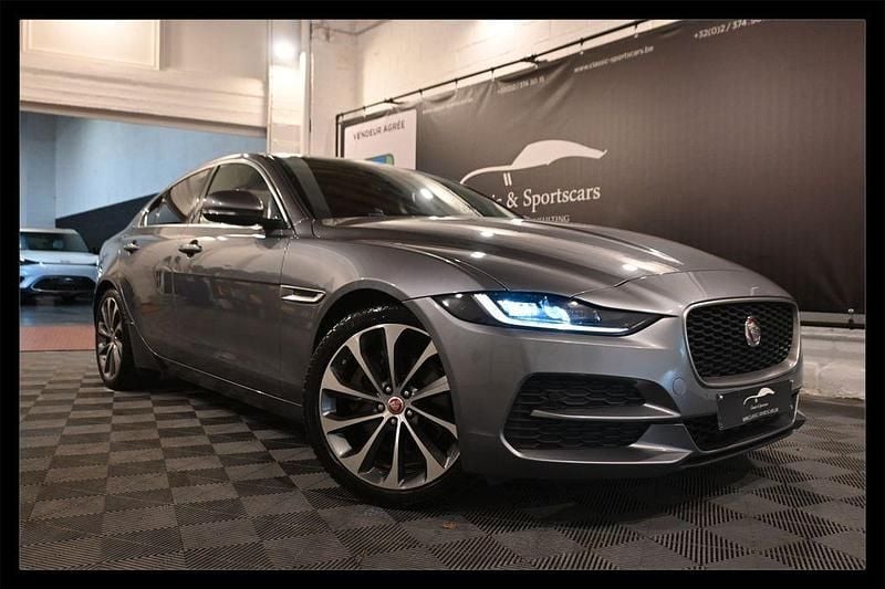 Gebraucht Jaguar XE R-Dynamic 179 PS (131 kW) 2019 Grau Limousine