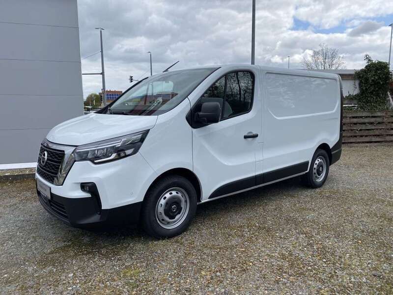 Glacier white Gebraucht 2024 Nissan Primastar N-Connecta Van / Kleinbus | 29.990 € (Guter Preis) - Bild 1/4