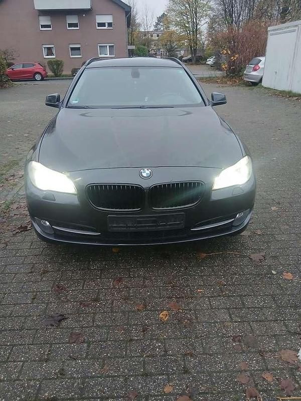 Second-hand BMW 525 204 CP (150 kW) 2011 Negru Break