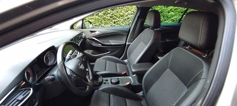 Gebraucht Opel Astra Innovation 200 PS (147 kW) 2016 Beige Limousine