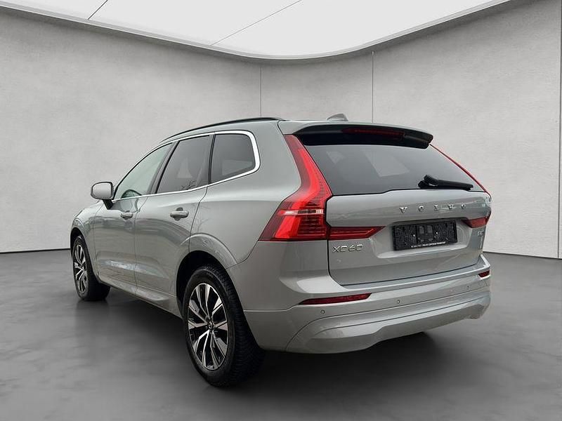 Gebraucht Volvo XC60 Core 250 PS (183 kW) 2024 Grau SUV