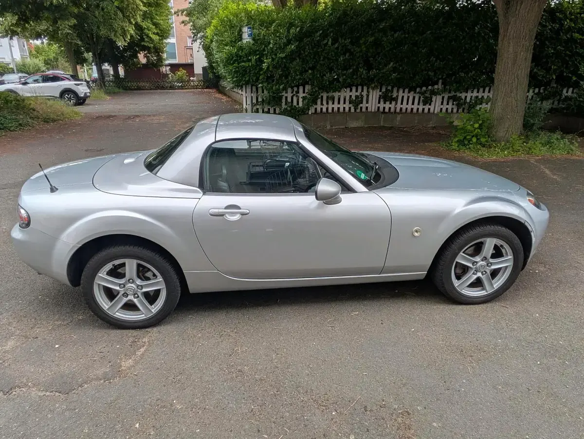 Gebraucht Mazda MX5 126 PS (92 kW) 2007 Silber Cabrio