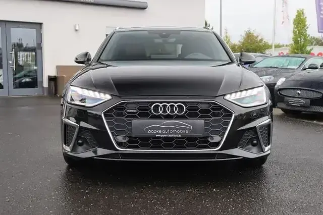 Gebraucht Audi A4 S-Line 204 PS (150 kW) 2022 Schwarz Kombi