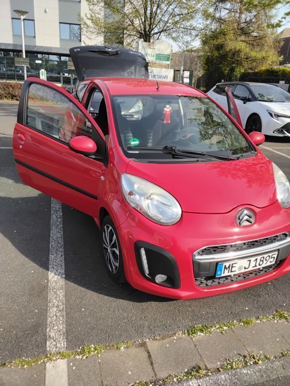 Rot Gebraucht 2012 Citroën C1 Kleinwagen | 2.500 € (Fairer Preis) - Bild 1/4