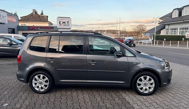 Gebraucht VW Touran Match 105 PS (77 kW) 2013 Grau Van / Kleinbus
