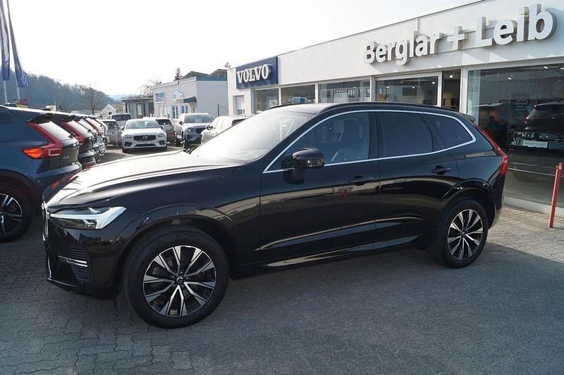 Gebraucht Volvo XC60 Core 197 PS (144 kW) 2022 Schwarz SUV