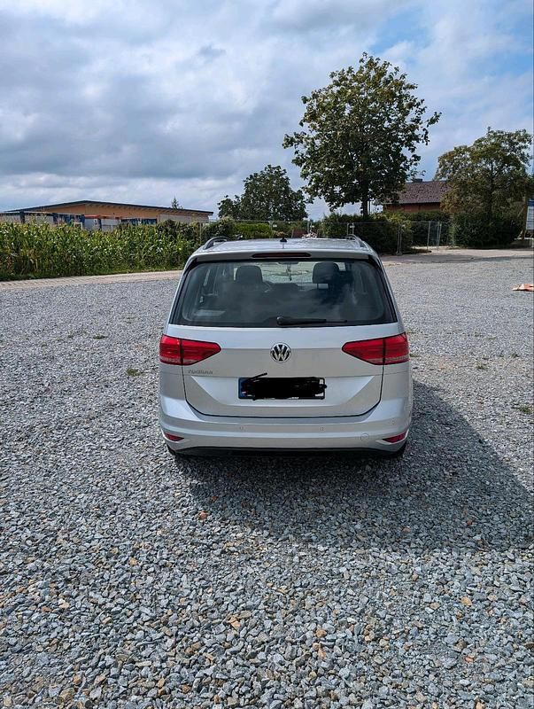 Gebraucht VW Touran 150 PS (110 kW) 2020 Silber Van / Kleinbus