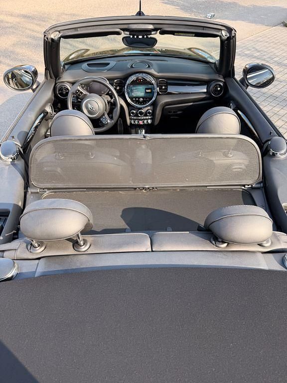 Gebraucht Mini Cooper S Cabriolet 178 PS (130 kW) 2024 Schwarz Cabrio