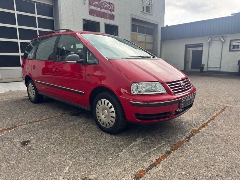 Rot Gebraucht 2004 VW Sharan Van / Kleinbus | 3.850 € (Fairer Preis) - Bild 1/4