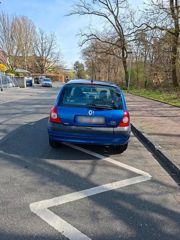 Gebraucht Renault Clio II 55 PS (40 kW) 2005 Blau Kleinwagen