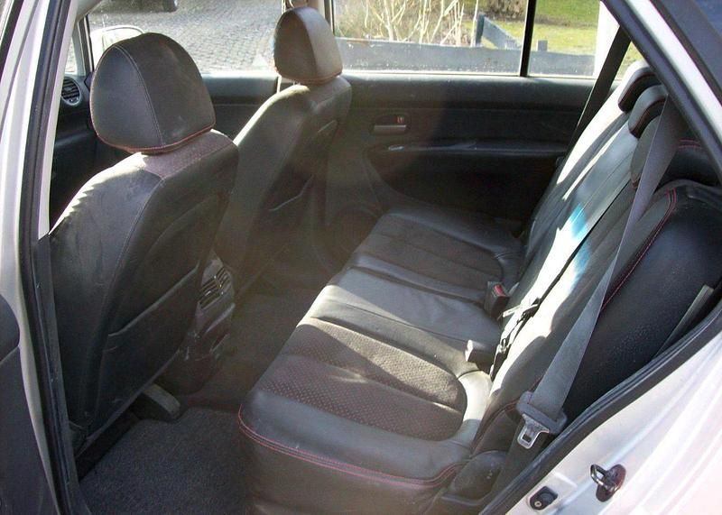 Gebraucht Kia Carens 144 PS (105 kW) 2007 Silber Van / Kleinbus