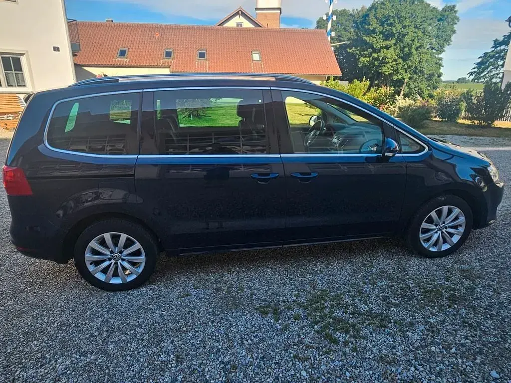 Gebraucht VW Sharan Highline 177 PS (130 kW) 2013 Blau Van / Kleinbus