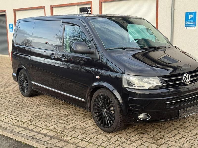 Gebraucht VW Multivan Highline 179 PS (131 kW) 2013 Schwarz Van