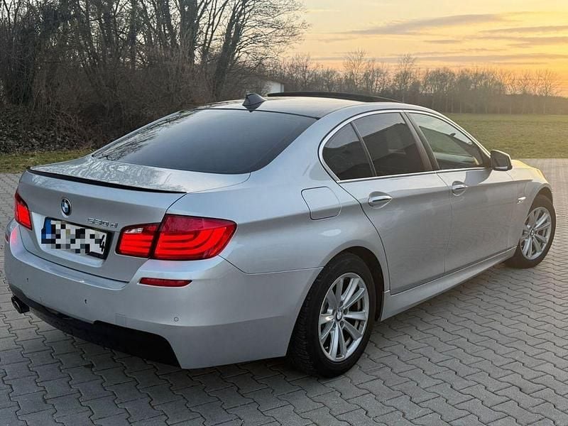 Gebraucht BMW 530 258 PS (189 kW) 2010 Grau Limousine