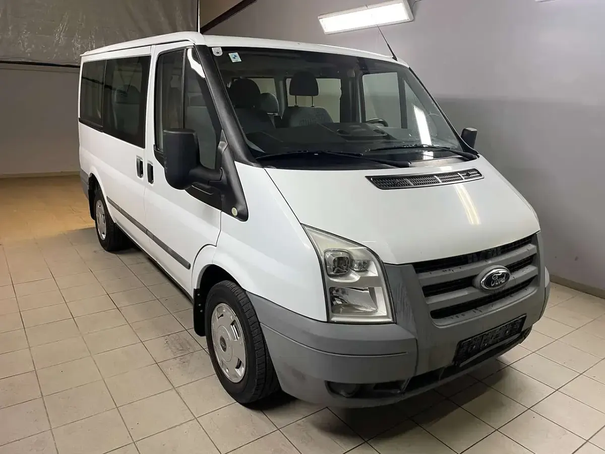 Gebraucht Ford Transit 86 PS (63 kW) 2011 Frostweiß Kombi