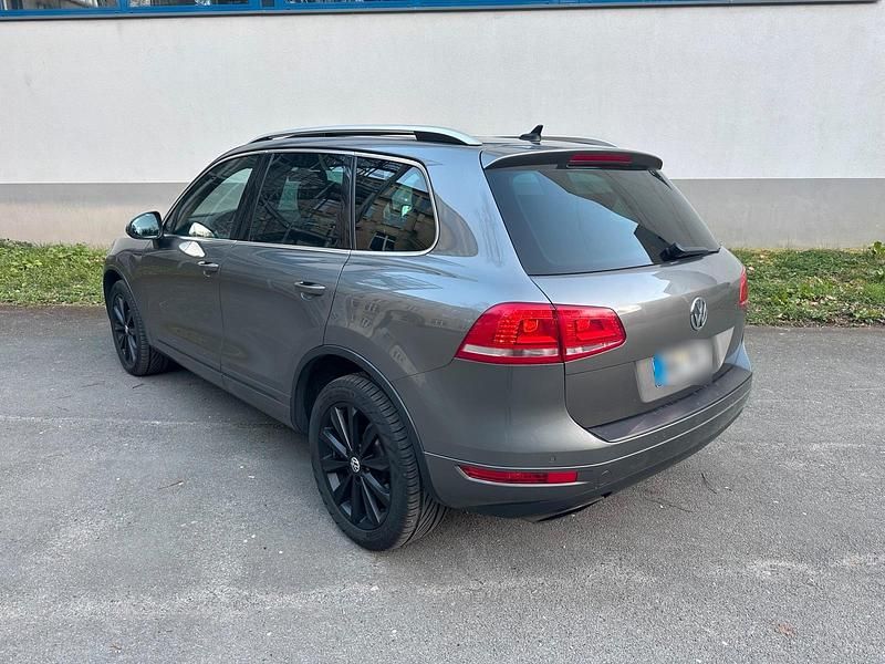 Gebraucht VW Touareg 340 PS (250 kW) 2012 Grau SUV