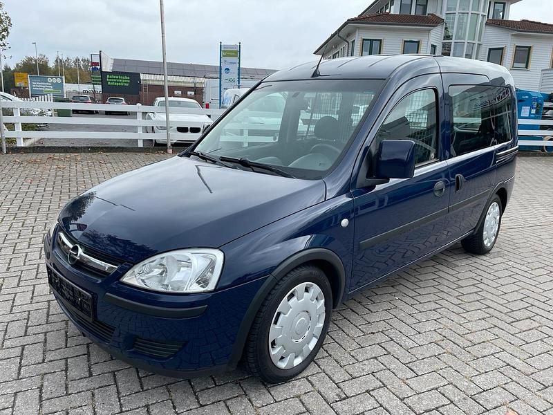 Blau Gebraucht 2009 Opel Combo Van / Kleinbus | 4.200 € (Etwas zu teuer) - Bild 1/4