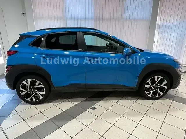 Gebraucht Hyundai Kona Pure 120 PS (88 kW) 2021 Blau SUV