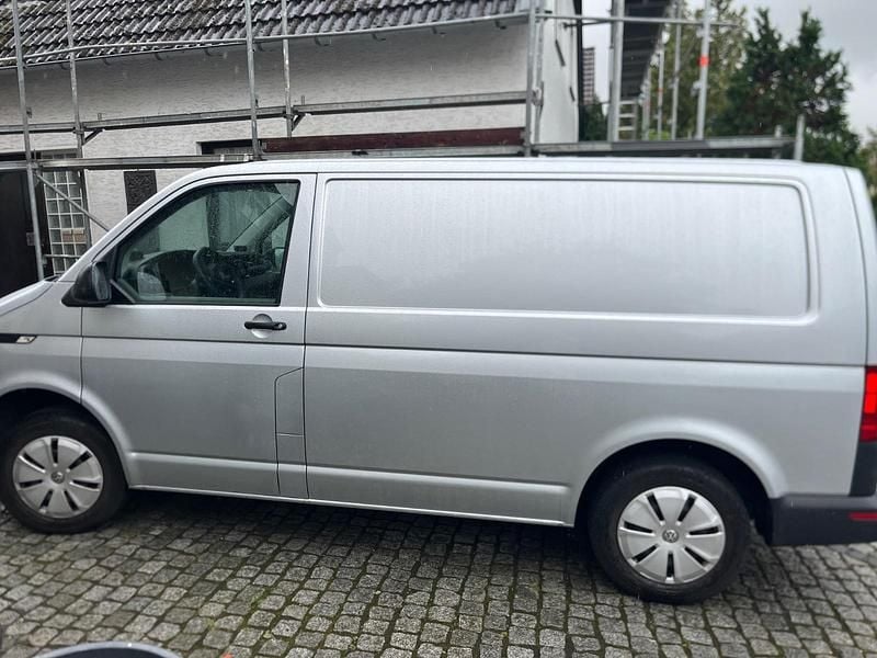 Silber Gebraucht 2022 VW T6.1 Van | 27.800 € (Superpreis) - Bild 1/4