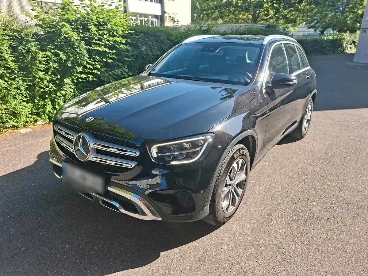 Gebraucht Mercedes GLC200 211 PS (155 kW) 2020 Schwarz SUV