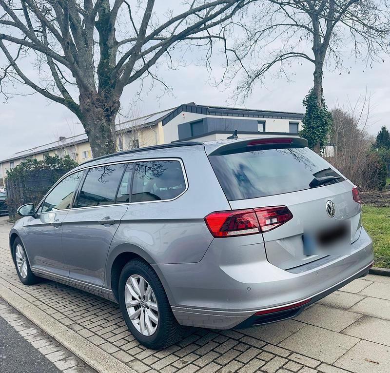 Second-hand VW Passat 150 CP (110 kW) 2020 Gri Break
