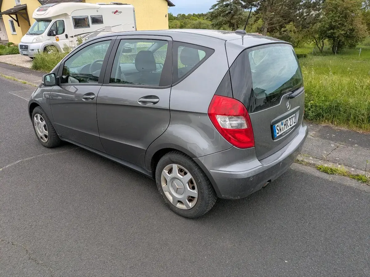 Gebraucht Mercedes A160 95 PS (69 kW) 2009 Grau Kleinwagen