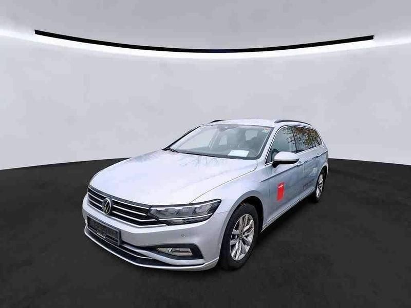 Scale silver Gebraucht 2022 VW Passat Business Kombi | 13.290 € (Superpreis) - Bild 1/4