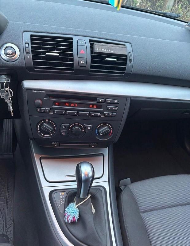 Gebraucht BMW 120 150 PS (110 kW) 2006 Blau Kleinwagen