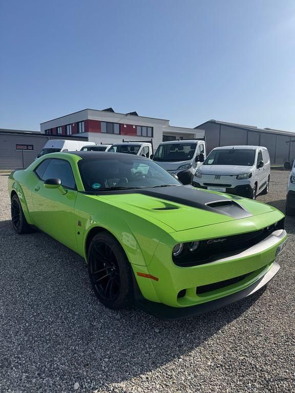 Second-hand Dodge Challenger 485 CP (356 kW) 2025 Verde Coupe