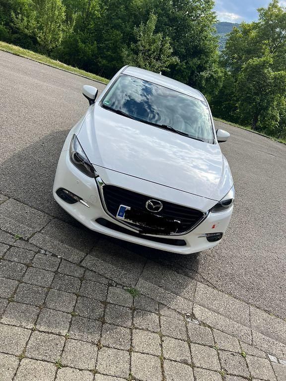 Weiß Gebraucht 2018 Mazda 3 Exclusive-Line Limousine | 12.000 € (Fairer Preis) - Bild 1/4