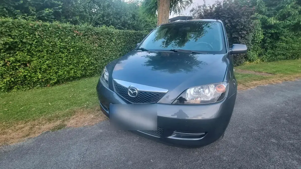Gebraucht Mazda 2 80 PS (58 kW) 2005 Silber Kleinwagen