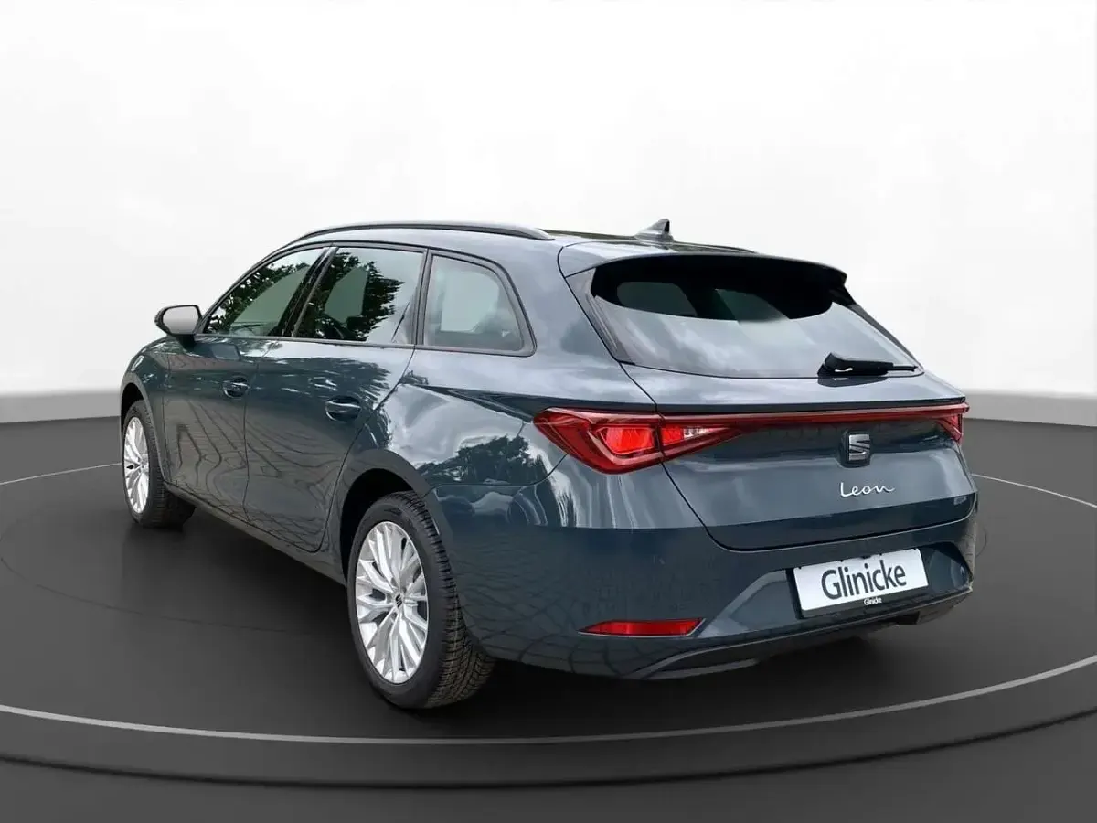Neu Seat Leon 150 PS (110 kW) 2026 Fjordblau Kombi