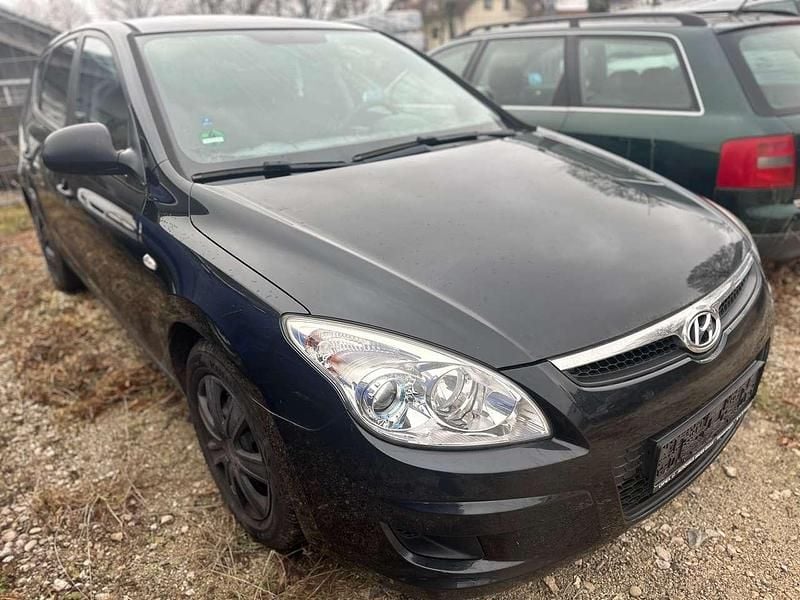 Stone black Gebraucht 2008 Hyundai i30 Classic Kleinwagen | 600 € (Superpreis) - Bild 1/4