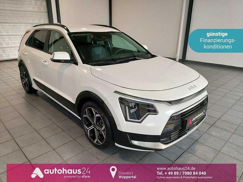 Weiß Gebraucht 2022 Kia Niro Spirit SUV | 27.970 € (Teuer) - Bild 1/4