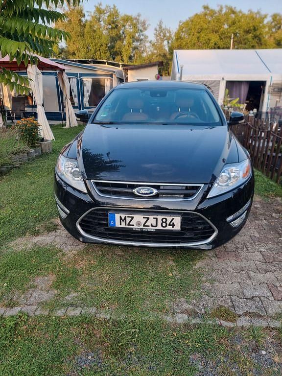 Gebraucht Ford Mondeo Titanium X 239 PS (175 kW) 2012 Schwarz Limousine