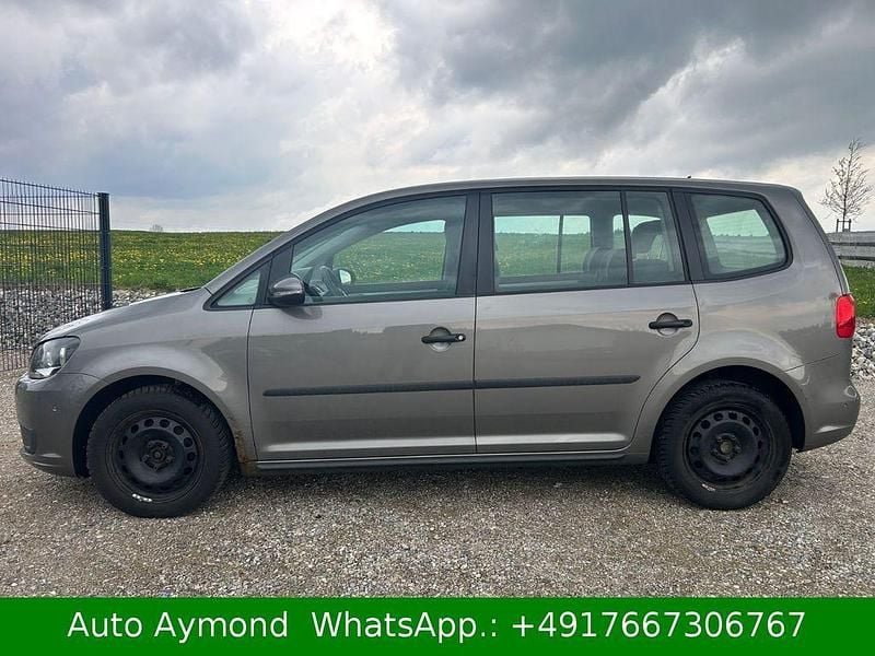 Second-hand VW Touran 105 CP (77 kW) 2011 Gri Monovolum