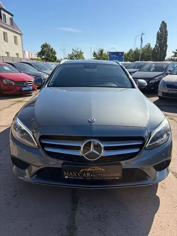 Gebraucht Mercedes C180 156 PS (114 kW) 2019 Grau Kombi