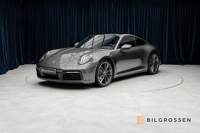Grau Gebraucht 2020 Porsche 911 Carrera 4 Chrono | 114.300 € (Guter Preis) - Bild 1/4