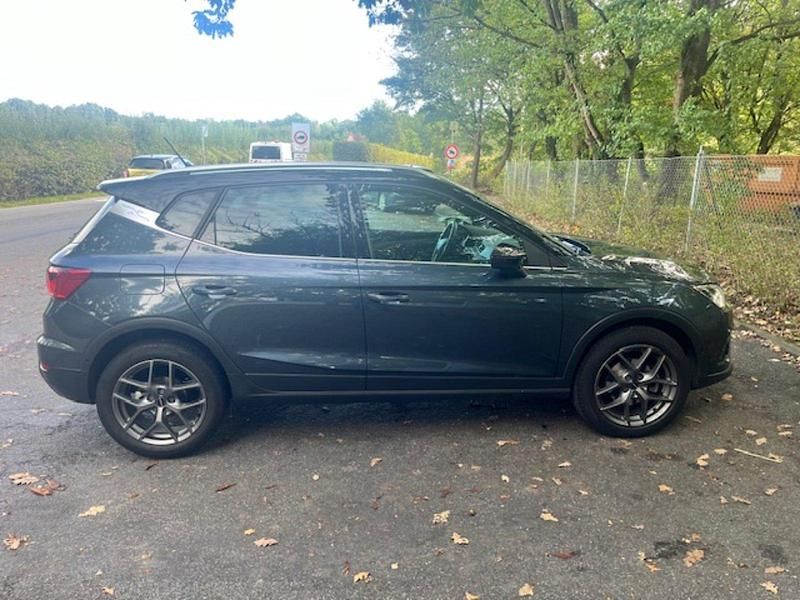 Grau Gebraucht 2019 Seat Arona FR SUV | 15.000 € (Guter Preis) - Bild 1/4