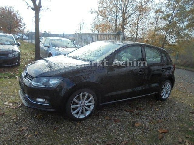Schwarz Gebraucht 2016 VW Polo Highline Limousine | 7.990 € (Guter Preis) - Bild 1/4